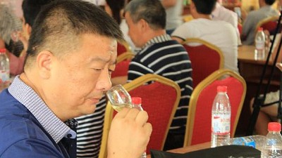 雅大酿酒设备酿酒师带您认识白酒香气，提高白酒嗅商。