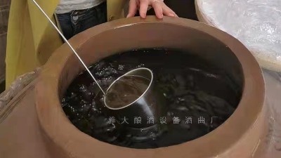 什么是固态法白酒？很多用蒸馏酿酒设备做酒的老师傅都不知情